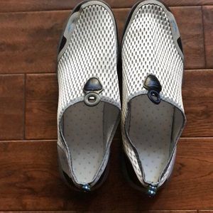 Men’s Tennis Shoes